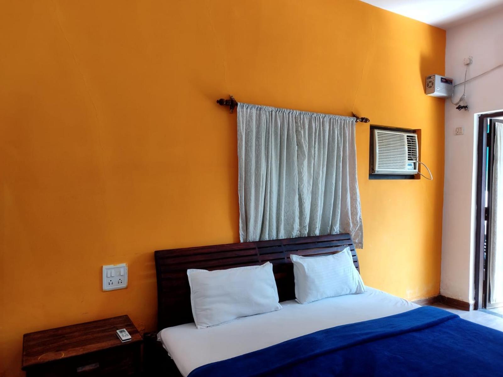 Rocks Homestay *